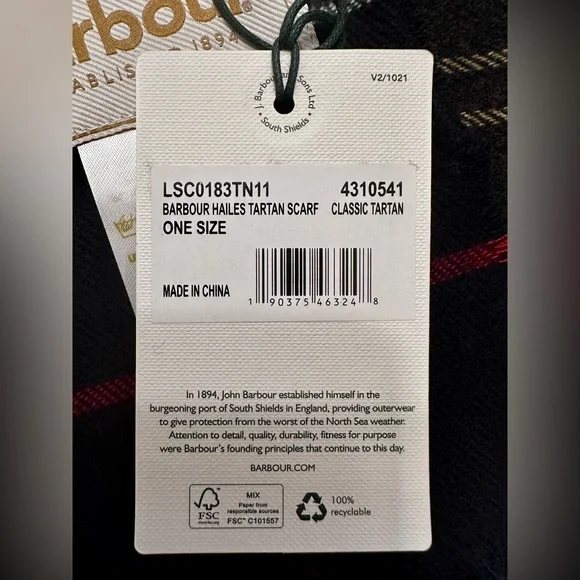 NWTs Barbour Hailes Tartan Scarf/Wrap — Classic Tartan - Picture 5 of 11
